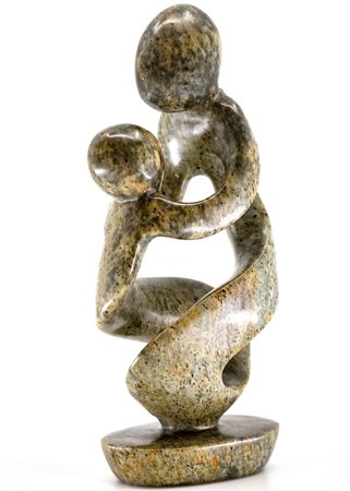 Stenen beeld moeder en kind 17 cm hoog, groen