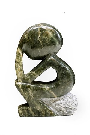 Speksteen beeld denker zittend abstract | 8 cm hoog | groen