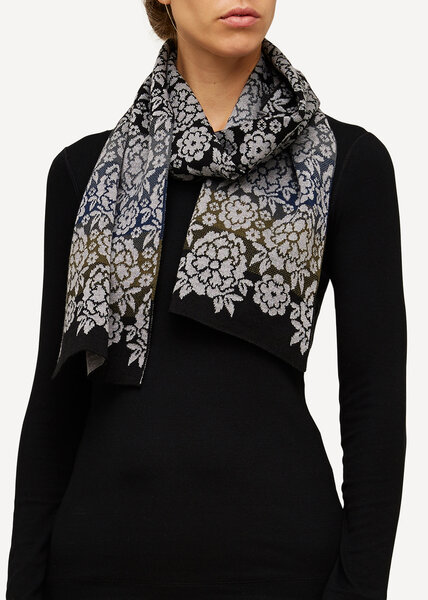 Oleana Sjaal 346 O zwart