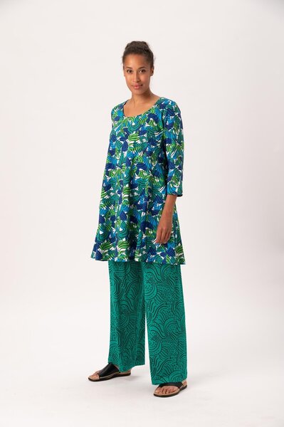 Aïno, Tunika Tamara