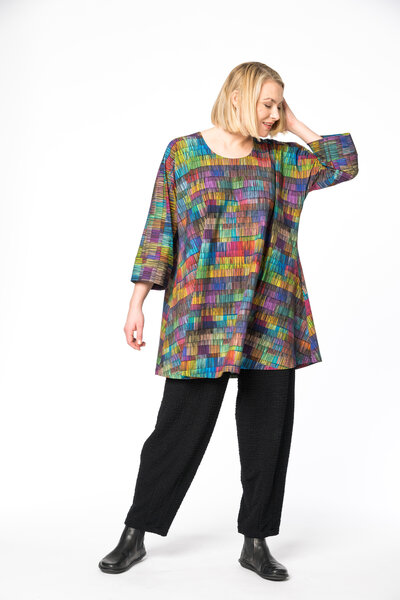 Aïno, Tunika Bianca Egon