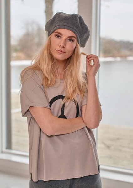 Henriette Steffensen Copenhagen Baret 4105-905 Grey Henriette Steffensen Copenhagen Baret 4105-905 Grey